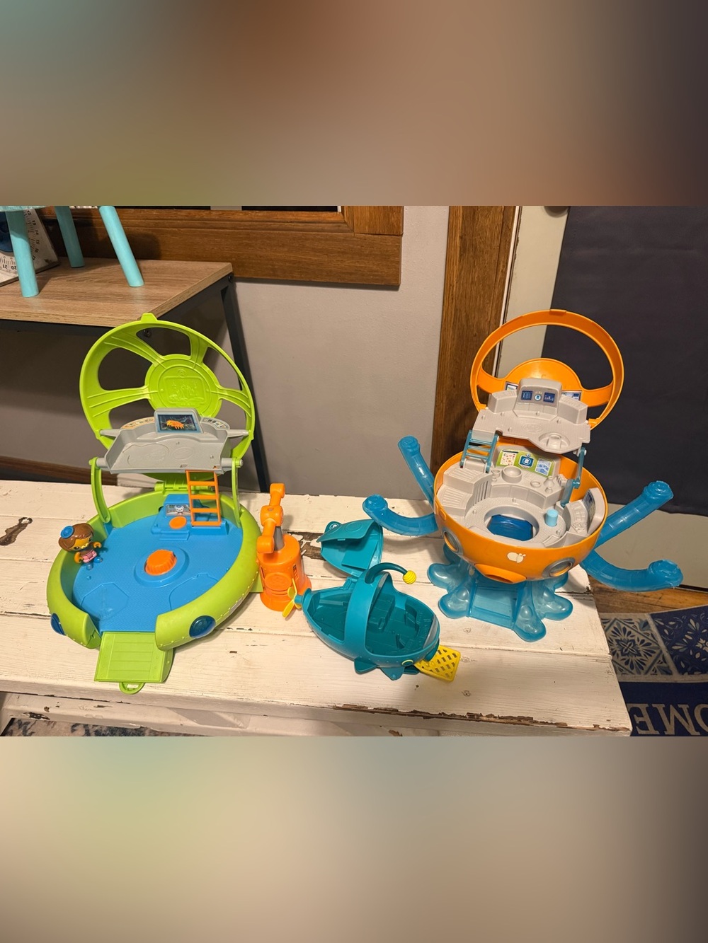 Fisher-Price Octonauts Above & Beyond Octopod Headquarters & GUP-A Playsets